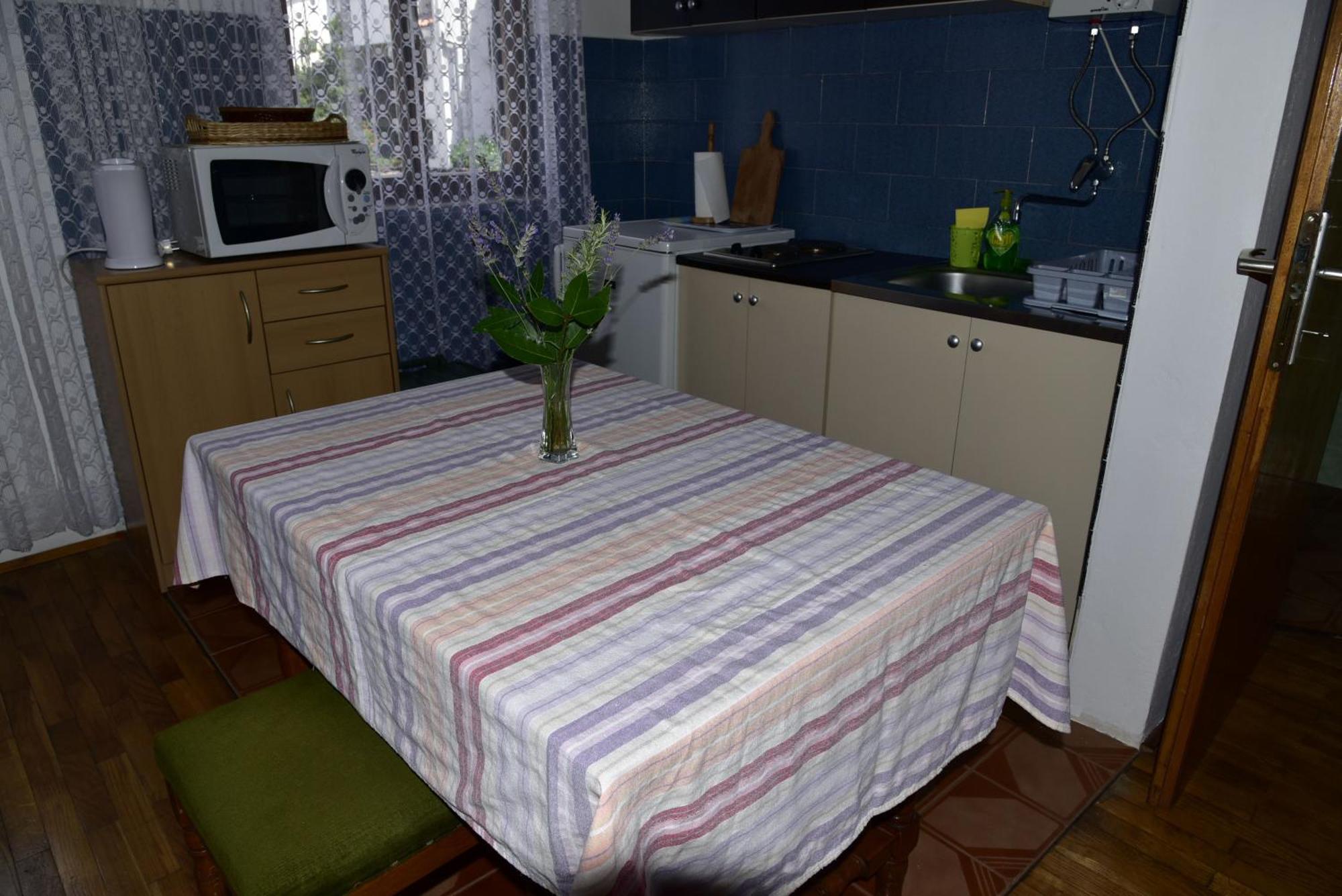 Apartment Palm Tree Malinska Luaran gambar