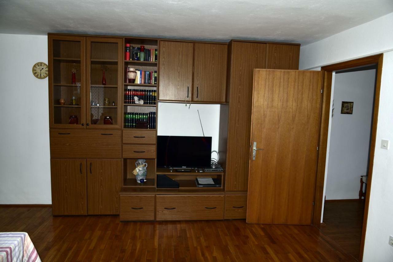 Apartment Palm Tree Malinska Luaran gambar