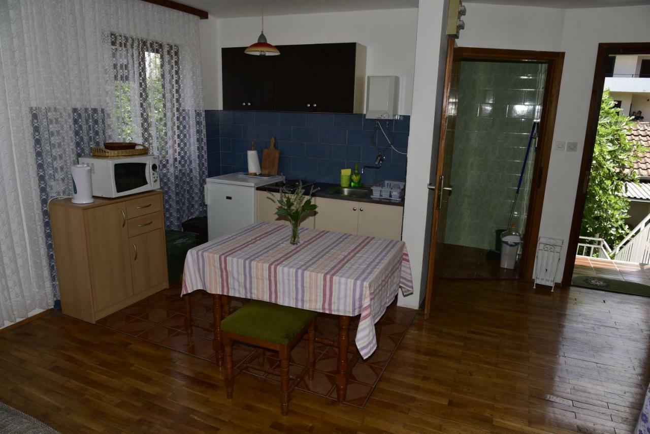 Apartment Palm Tree Malinska Luaran gambar